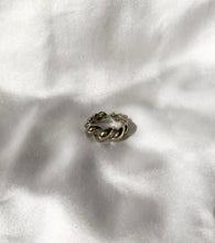 Load image into Gallery viewer, Twisted Silver Ring
