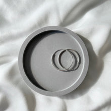 Load image into Gallery viewer, Circle Coaster Tray